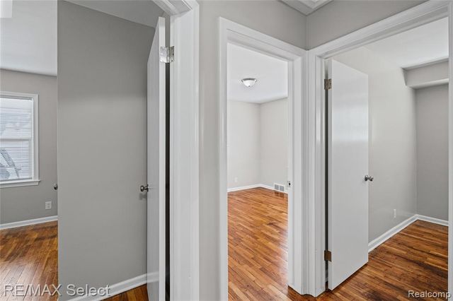 1920 Greenbrook Lane, Flint, MI 48507