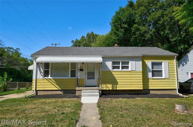 1920 Greenbrook Lane, Flint, MI 48507