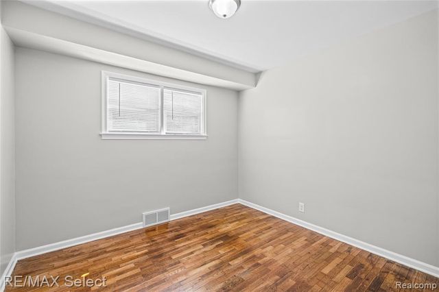 1920 Greenbrook Lane, Flint, MI 48507