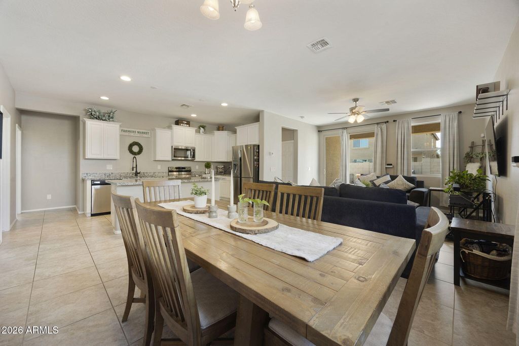 18259 W IDA Lane, Surprise, AZ 85387 — photo 5