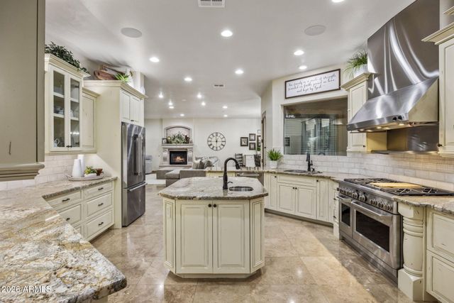 3912 E MINTON Circle, Mesa, AZ 85215