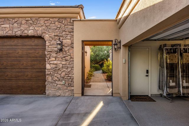 3912 E MINTON Circle, Mesa, AZ 85215