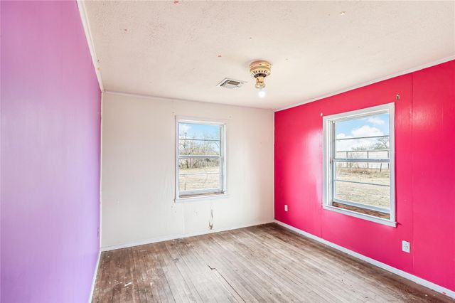 107 Leaning Oaks Street, Somerville, TX 77879