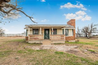107 Leaning Oaks Street, Somerville, TX 77879