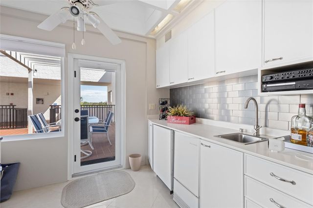 1445 GULF OF MEXICO DRIVE 501, Longboat Key, FL 34228