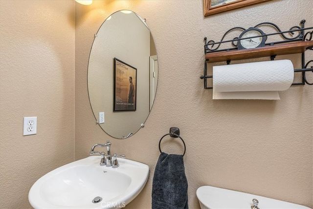 31798 Biagio Way, Winchester, CA 92596