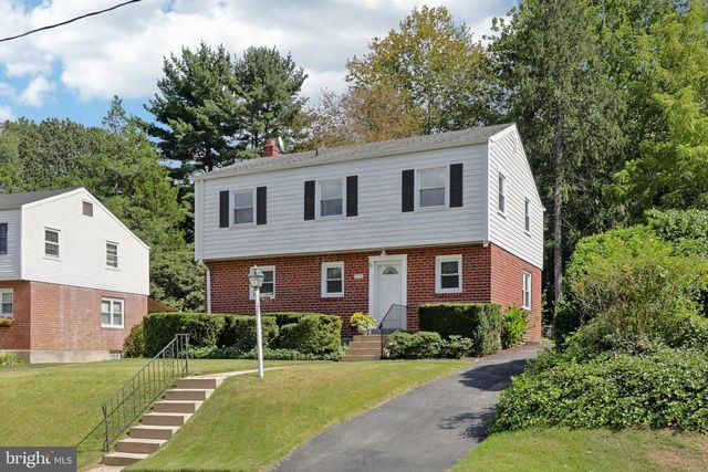 910 GLENROY RD, Philadelphia, PA 19128