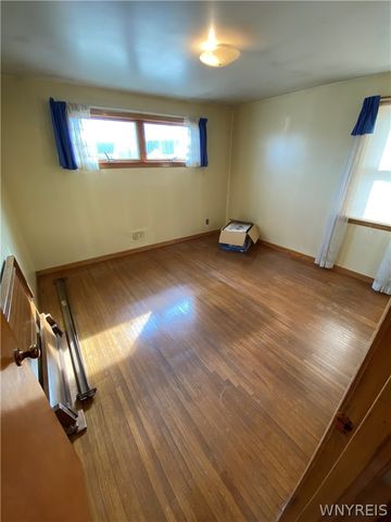 6 Nokomis Parkway, Cheektowaga, NY 14225