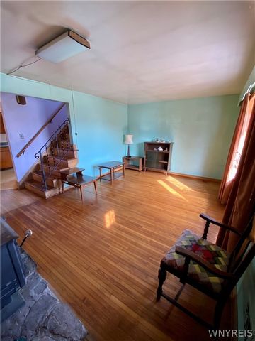 6 Nokomis Parkway, Cheektowaga, NY 14225