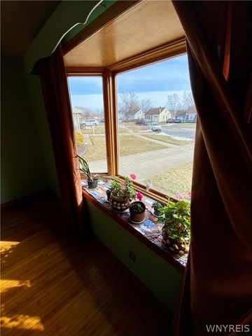 6 Nokomis Parkway, Cheektowaga, NY 14225