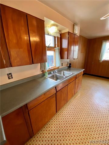 6 Nokomis Parkway, Cheektowaga, NY 14225