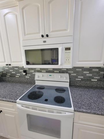 2185 SE Wild Meadow Circle, Port St. Lucie, FL 34952