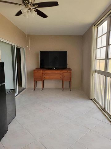 2185 SE Wild Meadow Circle, Port St. Lucie, FL 34952