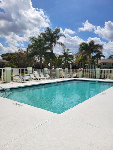 2185 SE Wild Meadow Circle, Port St. Lucie, FL 34952