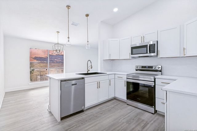 4479 Hay Market, San Antonio, TX 78217