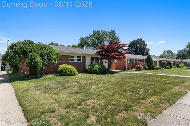 8908 Birkhill Drive, Sterling Heights, MI 48314