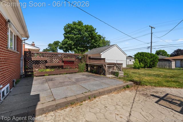 8908 Birkhill Drive, Sterling Heights, MI 48314