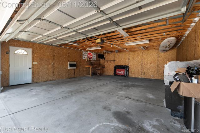 8908 Birkhill Drive, Sterling Heights, MI 48314