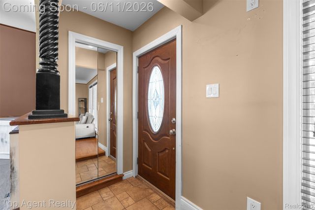 8908 Birkhill Drive, Sterling Heights, MI 48314