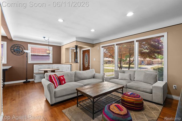8908 Birkhill Drive, Sterling Heights, MI 48314