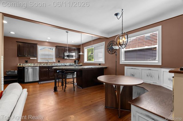 8908 Birkhill Drive, Sterling Heights, MI 48314