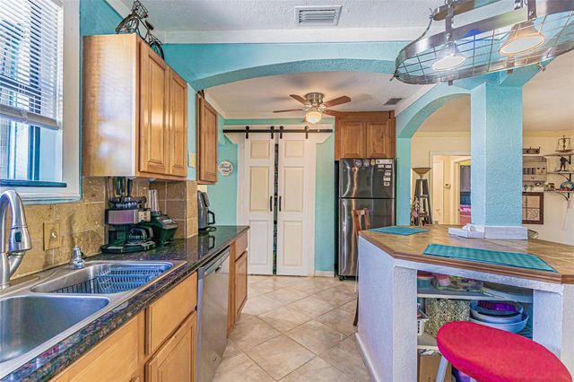 1024 APACHE TRAIL, Clearwater, FL 33755