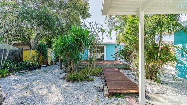 1024 APACHE TRAIL, Clearwater, FL 33755