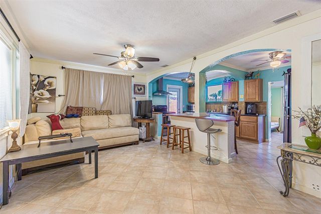 1024 APACHE TRAIL, Clearwater, FL 33755