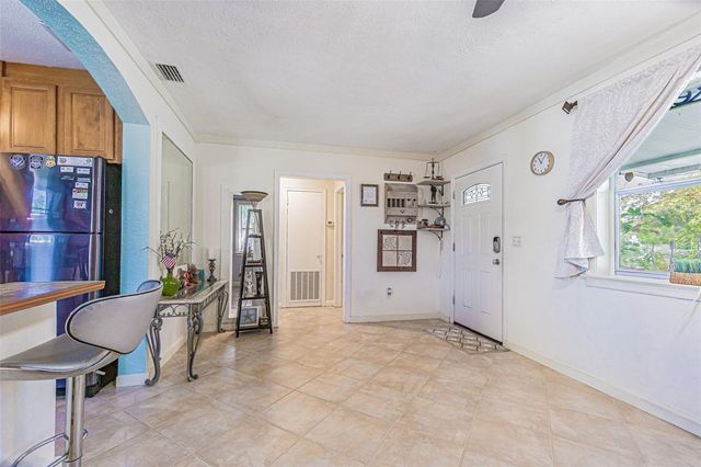 1024 APACHE TRAIL, Clearwater, FL 33755