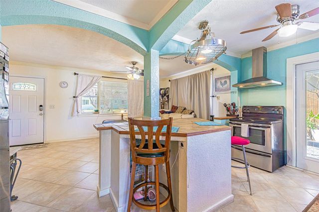 1024 APACHE TRAIL, Clearwater, FL 33755