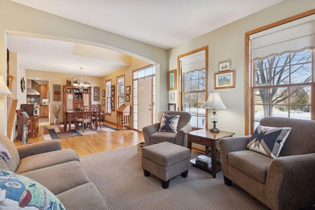 16917 73rd Place N, Maple Grove, MN 55311