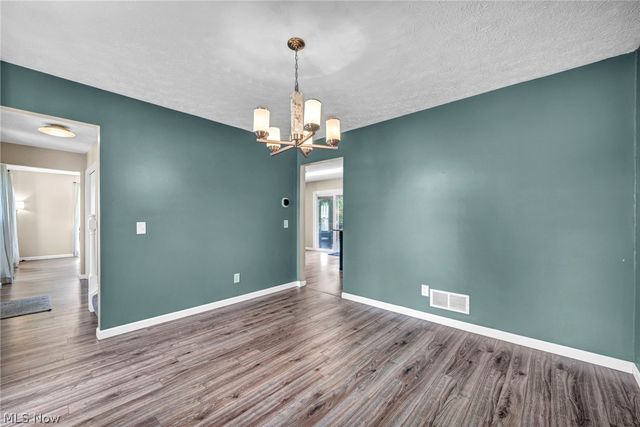 150 W Greenwich Road, Seville, OH 44273