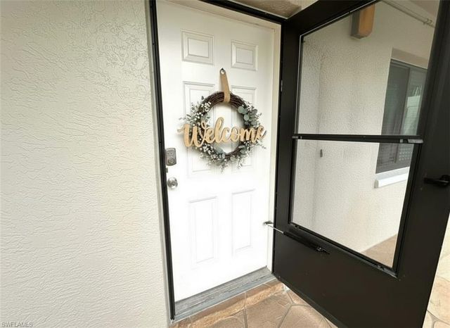 5716 Deauville CIR # I205, Naples, FL 34112