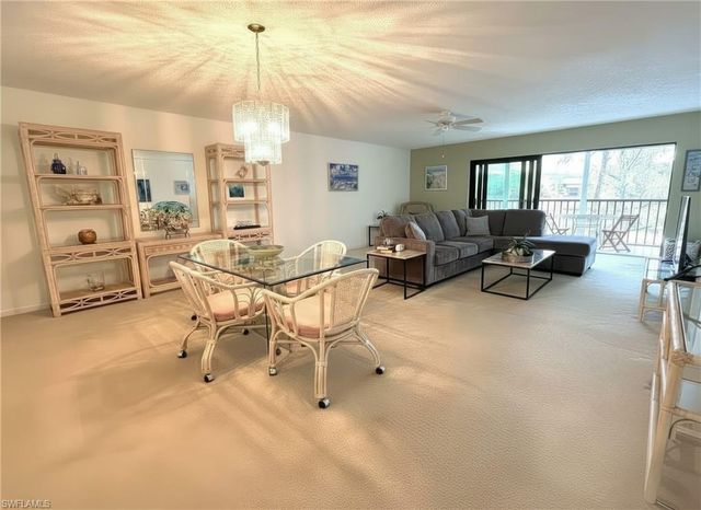 5716 Deauville CIR # I205, Naples, FL 34112