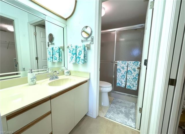 5716 Deauville CIR # I205, Naples, FL 34112