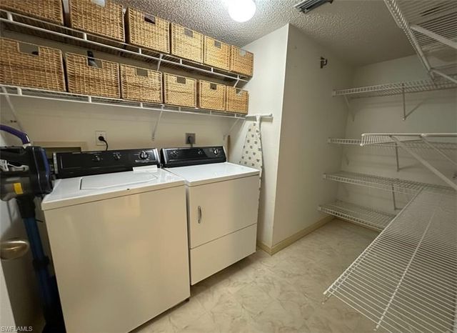 5716 Deauville CIR # I205, Naples, FL 34112