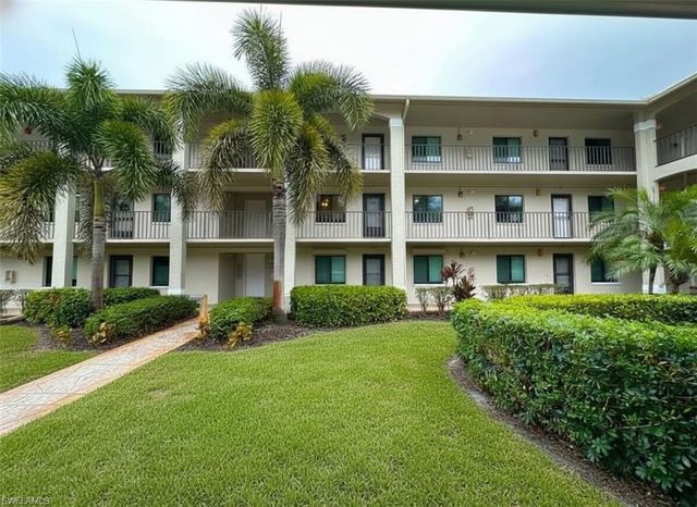 5716 Deauville CIR # I205, Naples, FL 34112