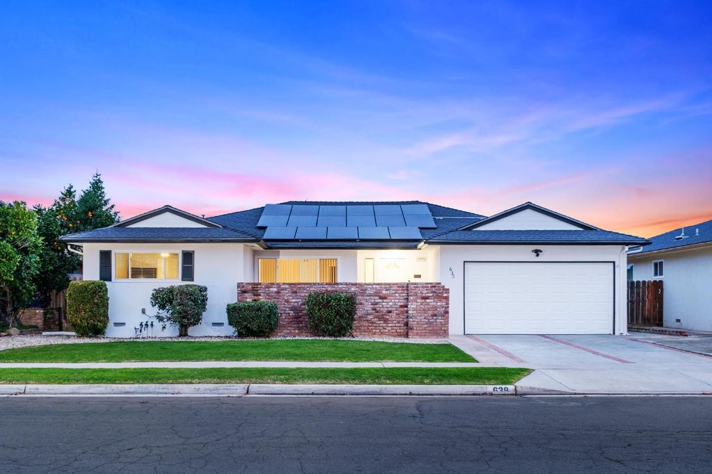 Image 1 of property listing at 638 E Browning Avenue, Fresno, CA 93710