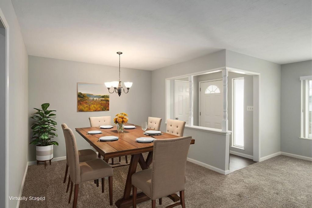 Image 5 of property listing at 638 E Browning Avenue, Fresno, CA 93710