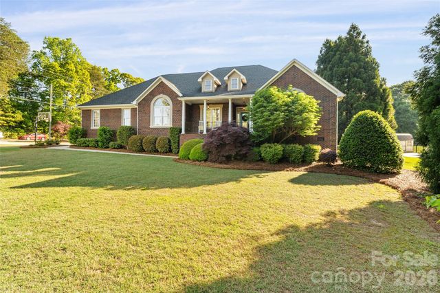 1701 South Point Road, Belmont, NC 28012
