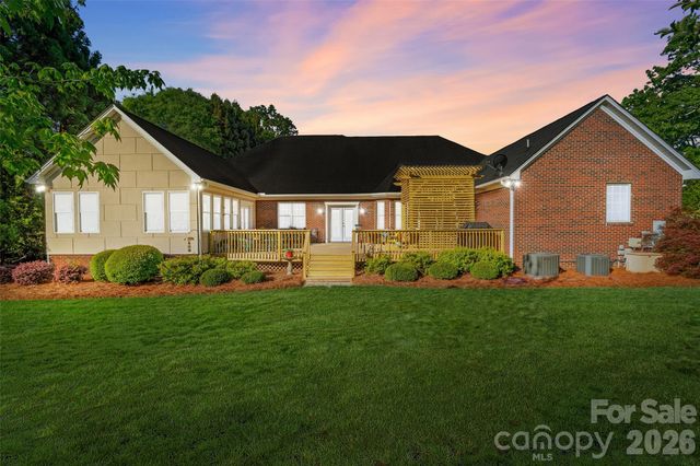 1701 South Point Road, Belmont, NC 28012
