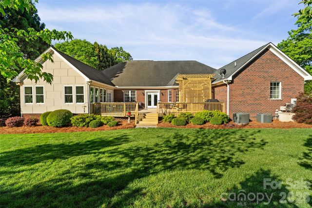 1701 South Point Road, Belmont, NC 28012