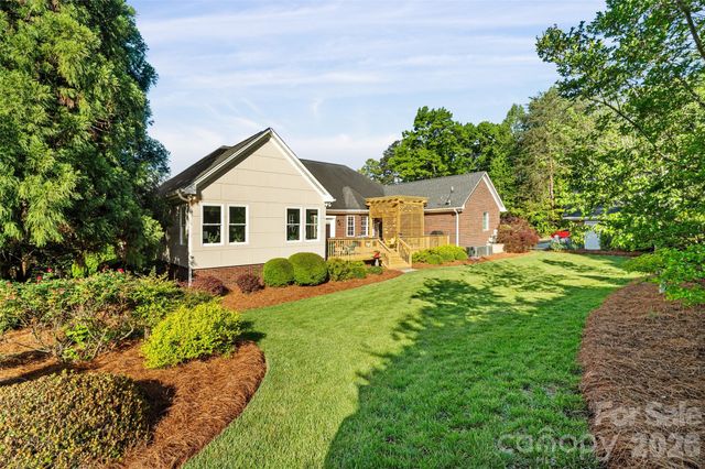 1701 South Point Road, Belmont, NC 28012