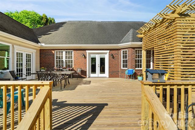 1701 South Point Road, Belmont, NC 28012
