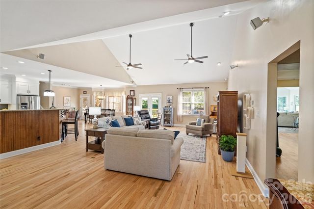 1701 South Point Road, Belmont, NC 28012