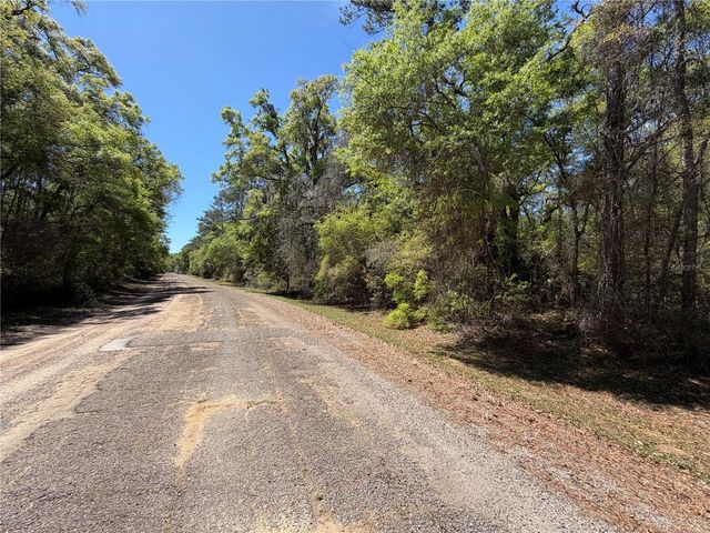 8512 N ESCOBAR ROAD, Dunnellon, FL 34434