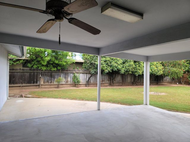 679 W Bullard Avenue, Fresno, CA 93704