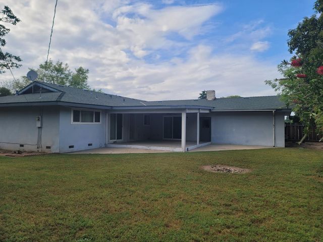 679 W Bullard Avenue, Fresno, CA 93704