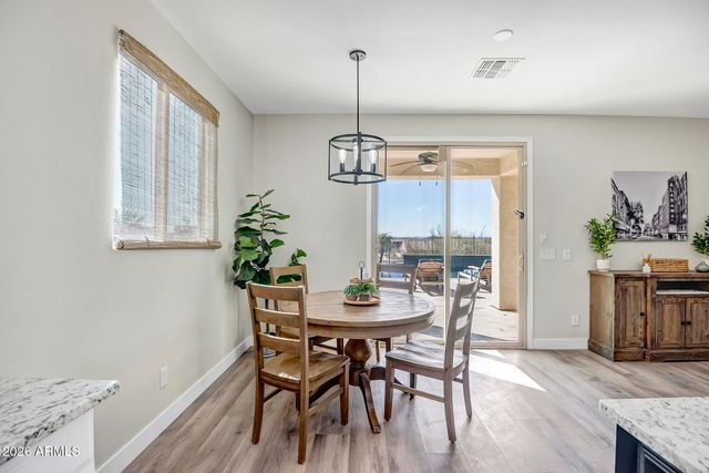 3719 W LANHAM Drive, New River, AZ 85087