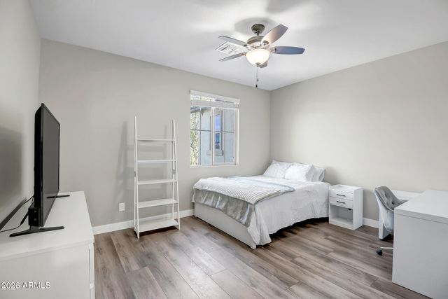 3719 W LANHAM Drive, New River, AZ 85087